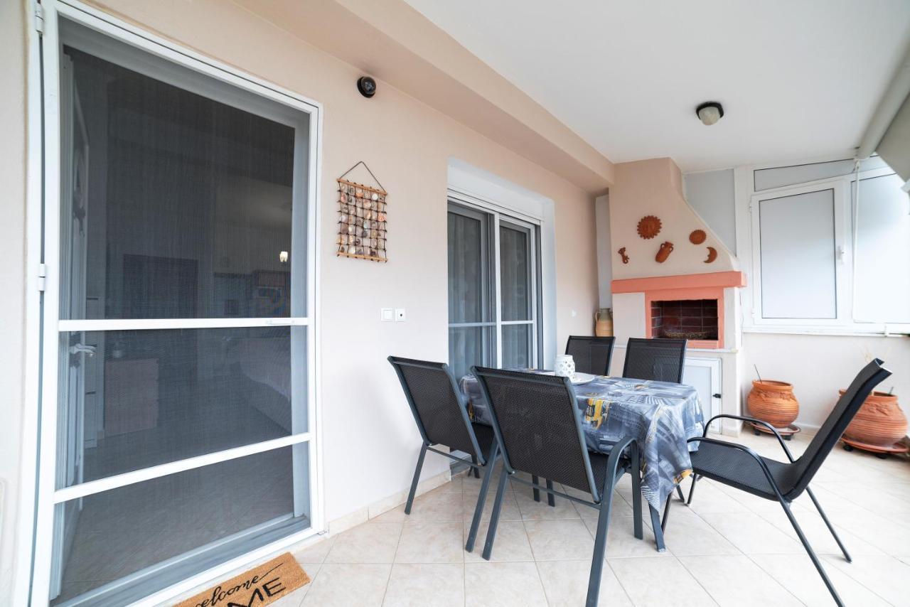 Porto Ofrynio Central Deluxe Golden Apartment Ofrínion Zewnętrze zdjęcie