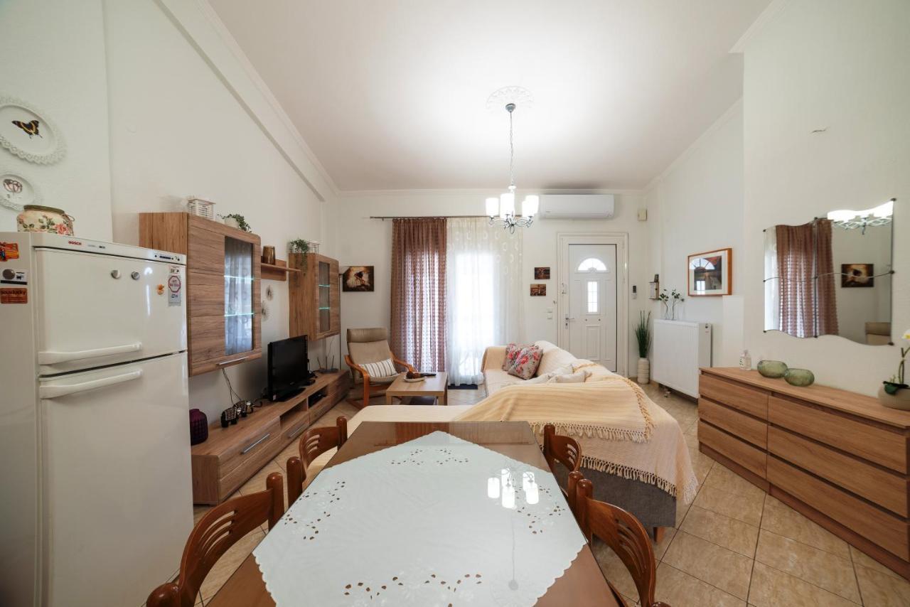 Porto Ofrynio Central Deluxe Golden Apartment Ofrínion Zewnętrze zdjęcie