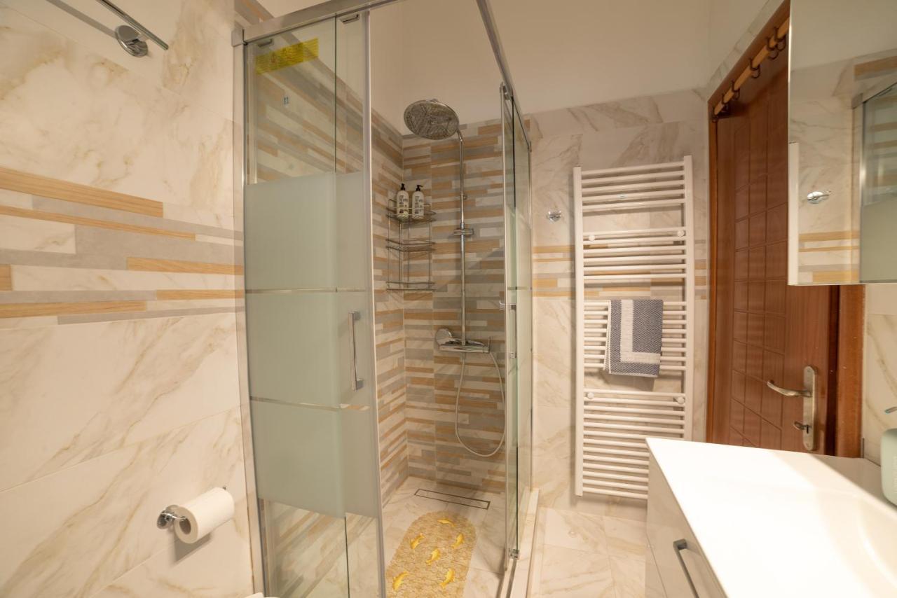 Porto Ofrynio Central Deluxe Golden Apartment Ofrínion Zewnętrze zdjęcie