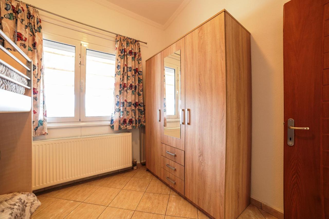 Porto Ofrynio Central Deluxe Golden Apartment Ofrínion Zewnętrze zdjęcie